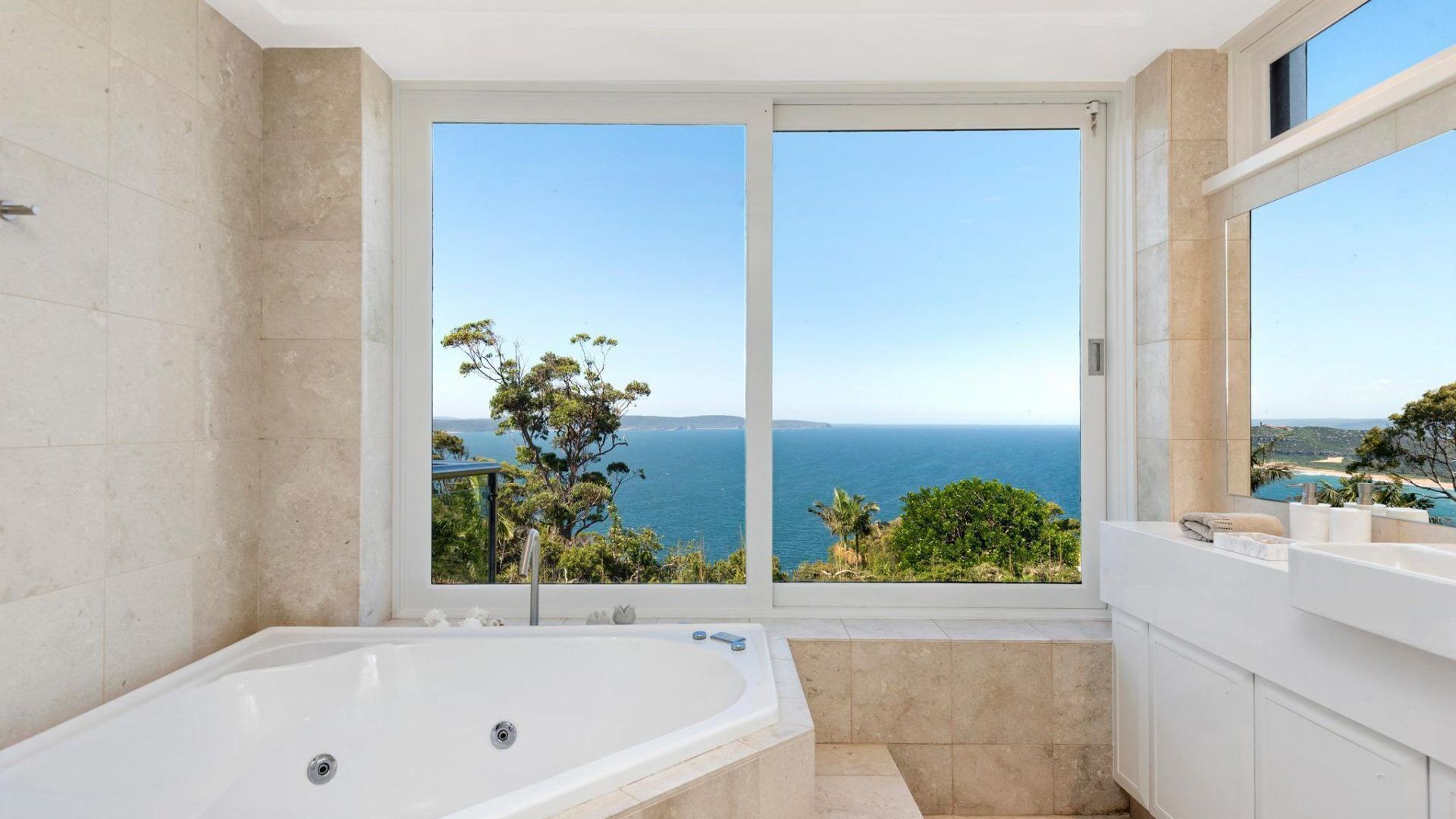 NORTHVIEW by Palm Beach Holiday Rentals — image 11