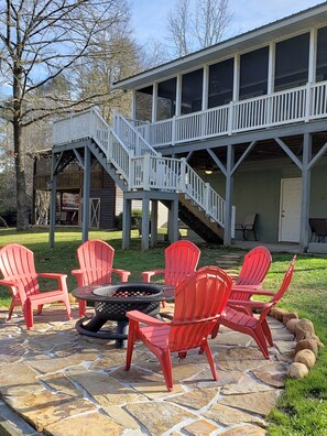 Terrace/patio - Winter in the mountains, fishing by the fire pit. Murphy and the Casino nearby. (Murphy)