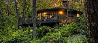 649 FIVE Star Reviews | Views | Pool Table & Ping Pong | Pet Friendly | Firepit
