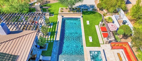 屋外プール、温水プール