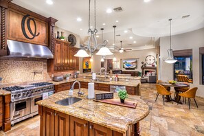 Fridge, microwave, oven, stovetop - Relax at Desert Oasis in Scottsdale - Heated Pool, Spa, Fun Game Room, & More! (Scottsdale)