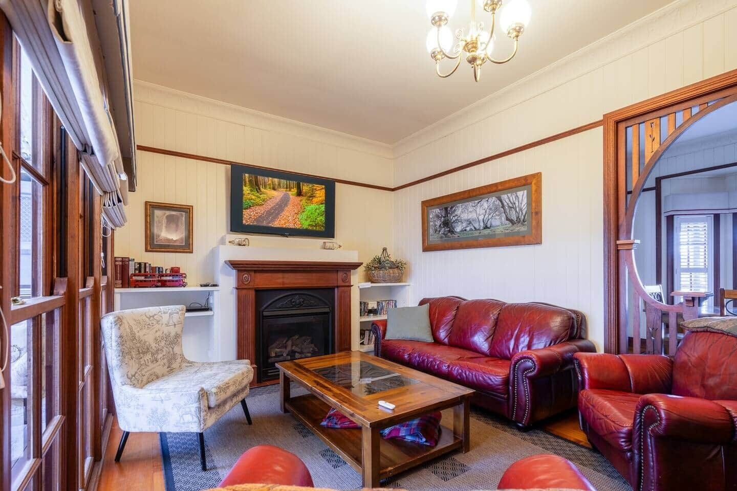 Smart TV, fireplace, DVD player, books