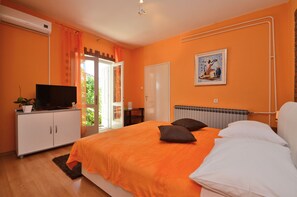 2 habitaciones, acceso a internet y ropa de cama 
