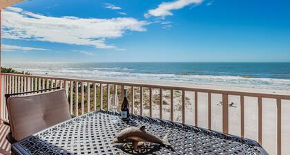Summer SPECIAL!! BC 1308 -Direct Beachfront Dream come true!!