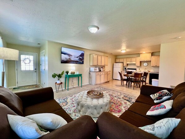 TV - Benji`s House by the lake (Monroe)