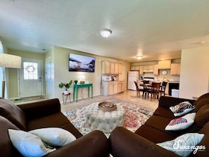 TV - Benji`s House by the lake (Monroe)