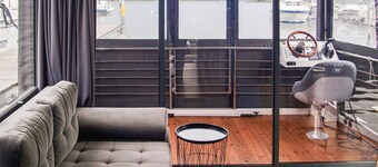 1 bedroom awesome ship in Brandenburg