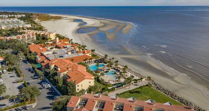 Oceanfront King & Prince Villa w/ Access to Resort Amenities!
