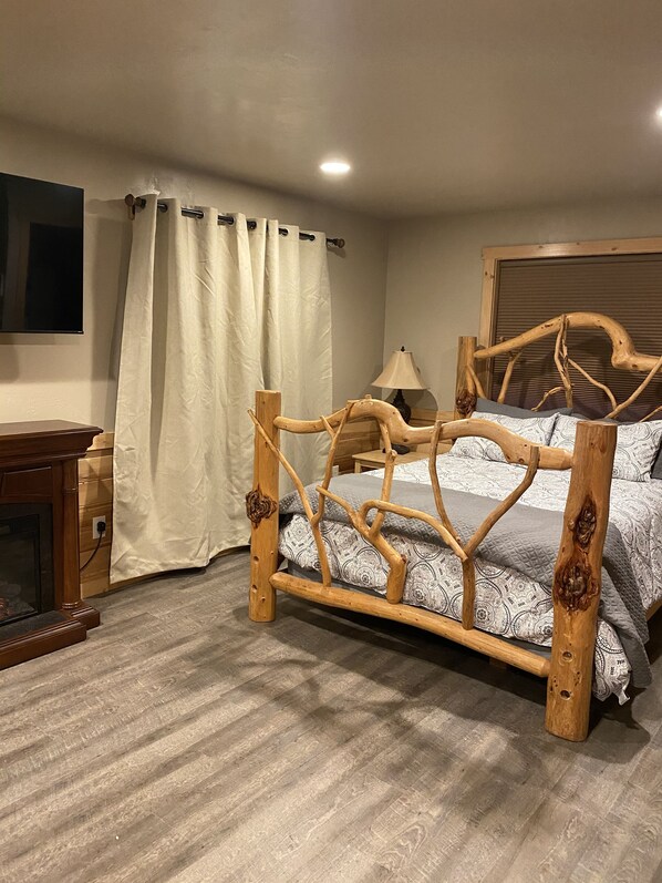 1 habitación, tabla de planchar con plancha, wifi y ropa de cama 