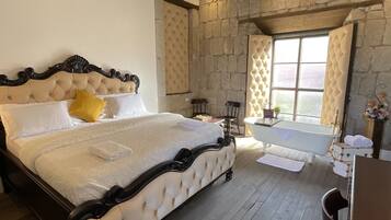 Egyptian cotton sheets, premium bedding, Select Comfort beds, desk