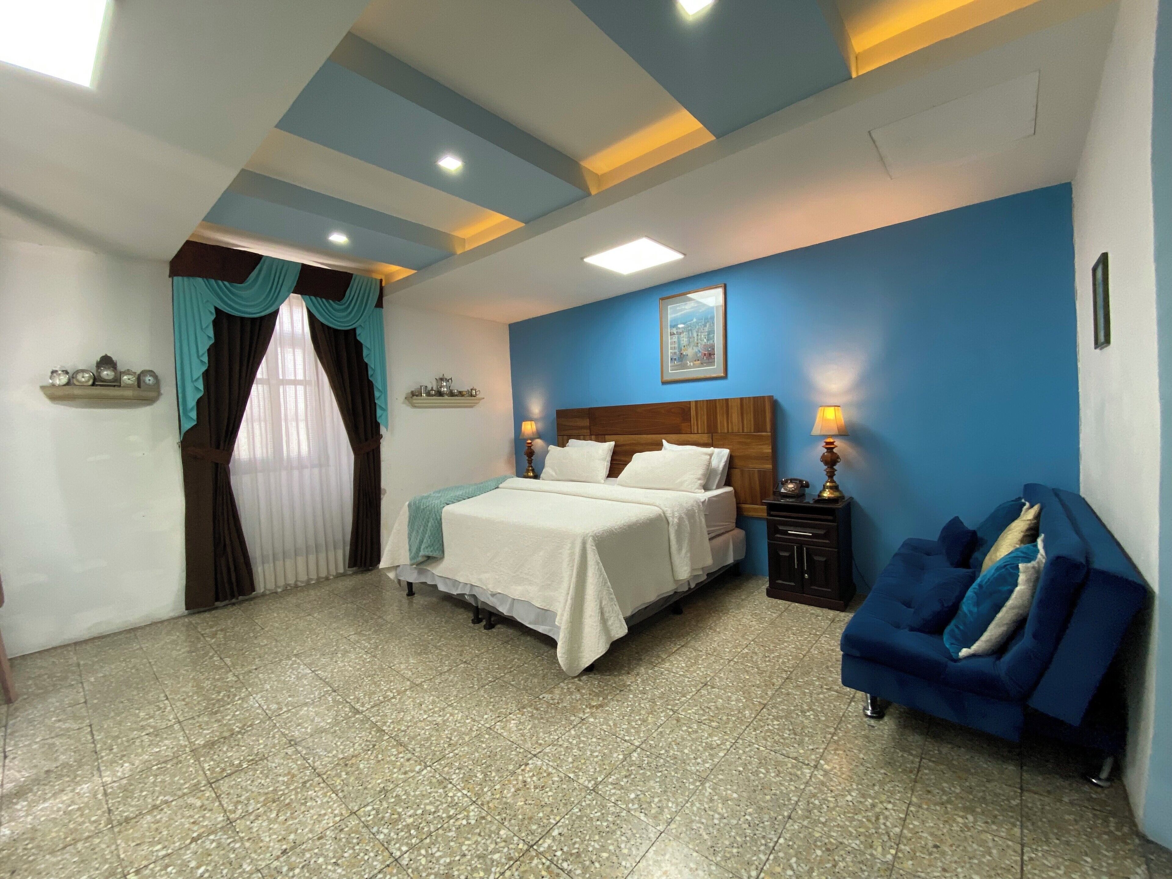 Suite Studio Familiale, 1 chambre, chambres communicantes, vue ville | Draps en coton égyptien, literie de qualité supérieure