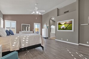 4 Schlafzimmer, hochwertige Bettwaren, Zimmersafe, Bügeleisen/Bügelbrett