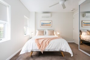 4 chambres, fer et planche à repasser, Wi-Fi, draps fournis
