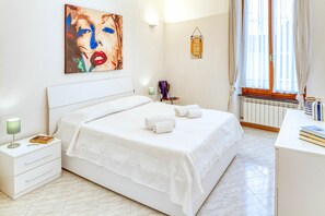 2 sovrum, strykjärn/strykbräda, resesäng och gratis wi-fi