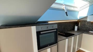 Condo, 1 Bedroom | Private kitchen