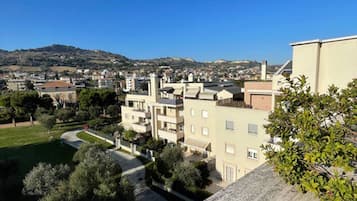 Condo, 1 Bedroom | Property grounds