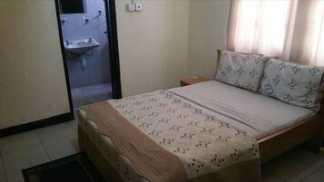 Room, 1 Bedroom, Smoking, Balcony | 1 bilik tidur
