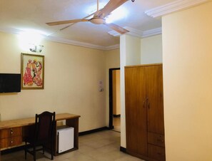 Room, 1 Bedroom, Smoking, Balcony | 1 bedroom - Room in B&B - Double Room With Balcony (Accra)