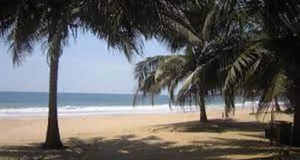 Room in B&B - Double Room With Balcony in the Heart of Accra