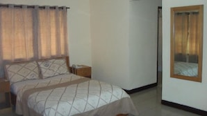 Room, 1 Bedroom, Smoking, Balcony - Room-single Room - 1st Floor (Accra)