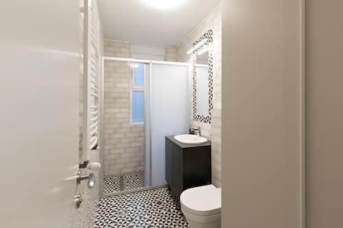Design-Studiosuite | Badezimmer | Kostenlose Toilettenartikel, Haartrockner, Hausschuhe, Handtücher