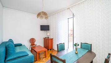 Appartement (Four Bedroom Apartment - Balcony and ) | Salle de séjour