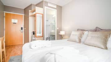 Superior-dobbeltværelse | Allergivenligt sengetøj, minibar, skrivebord