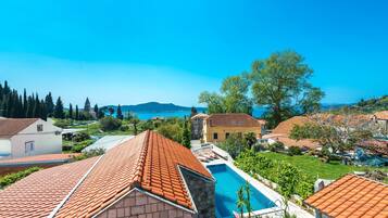 Villa (Three-Bedroom Villa with Swimming Poo) | Pemandangan udara