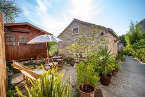 Studio (Studio Apartment with Patio and Garde) | Exteriör