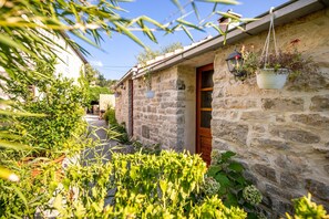 Studio (Studio Apartment with Patio and Garde) | Property entrance - Stone House Harmony (Korcula)