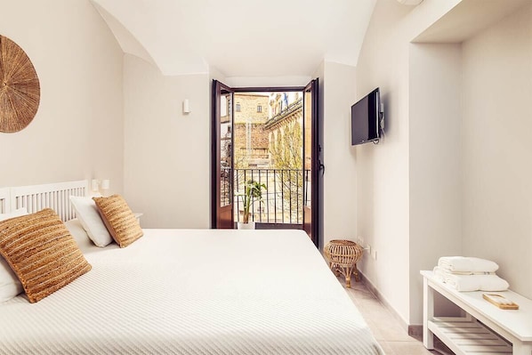 1 bedroom, iron/ironing board, travel crib, free WiFi