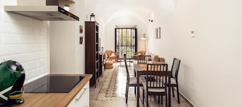 103 Roomy Plaza - Apartments Plaza Mayor 35