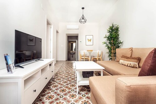 203 Roomy - Apartments Plaza Mayor 35