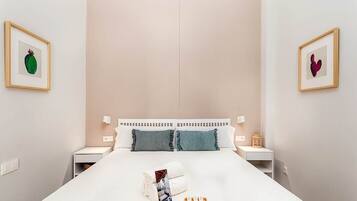 1 dormitorio, tabla de planchar con plancha, cuna de viaje y wifi gratis