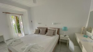Unclassified image, 2 of 29, button - Paradise Place - Sifnos (Sifnos)