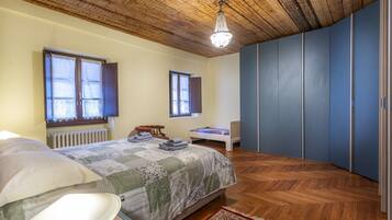 Apartment | 2 Schlafzimmer, Bügeleisen/Bügelbrett, kostenloses WLAN