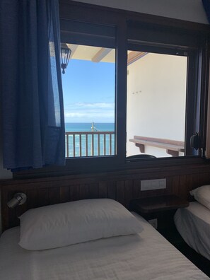 2 soverom, strykejern/-brett, wi-fi og sengetøy