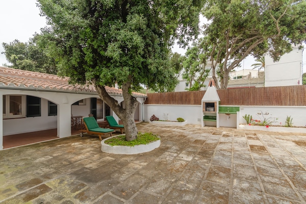 maison de plein pied, deux chambres, terrasse couverte, BBQ et patio privé