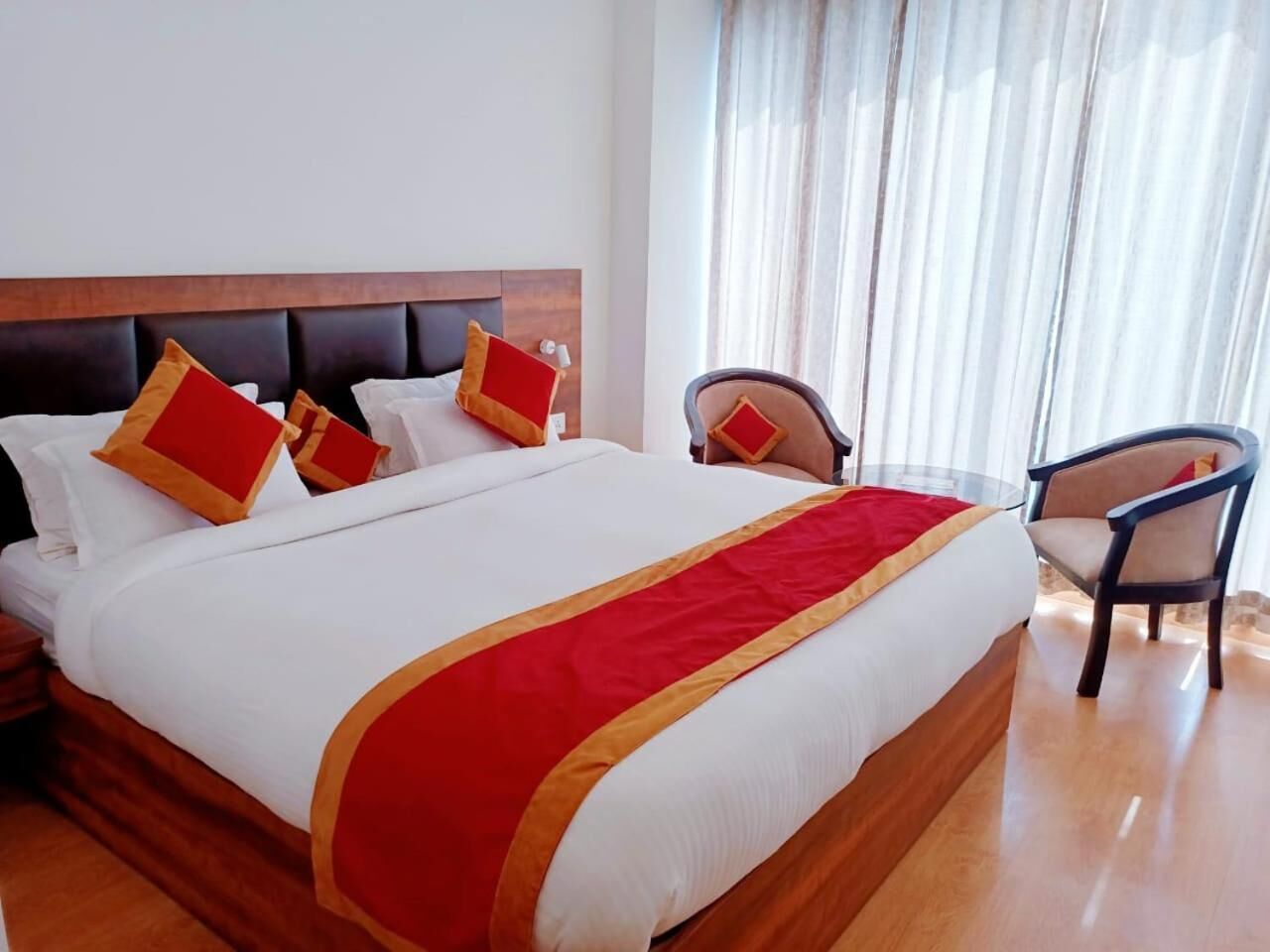 Down duvets, minibar, in-room safe, desk