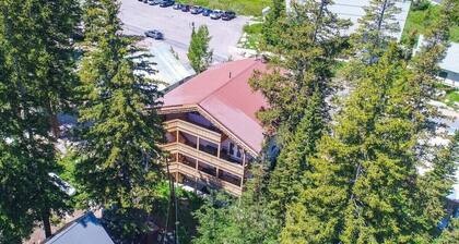 Brighton Ski Resort, Powder Hound Chalet Utah