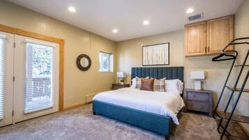 5 bedrooms, iron/ironing board, travel crib, WiFi
