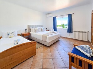 1 bedroom, iron/ironing board, free WiFi, bed sheets - Prainha Loft Apartment (Alvor)