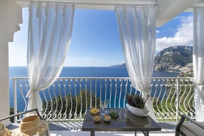 Outdoor dining - Terrazze di Laurito, at 3 kms from Positano (Positano)