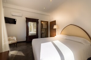1 bedroom, iron/ironing board, WiFi, bed sheets - Family Suite 30 meters from Piazza Duomo - Ragusa Ibla (Ragusa)