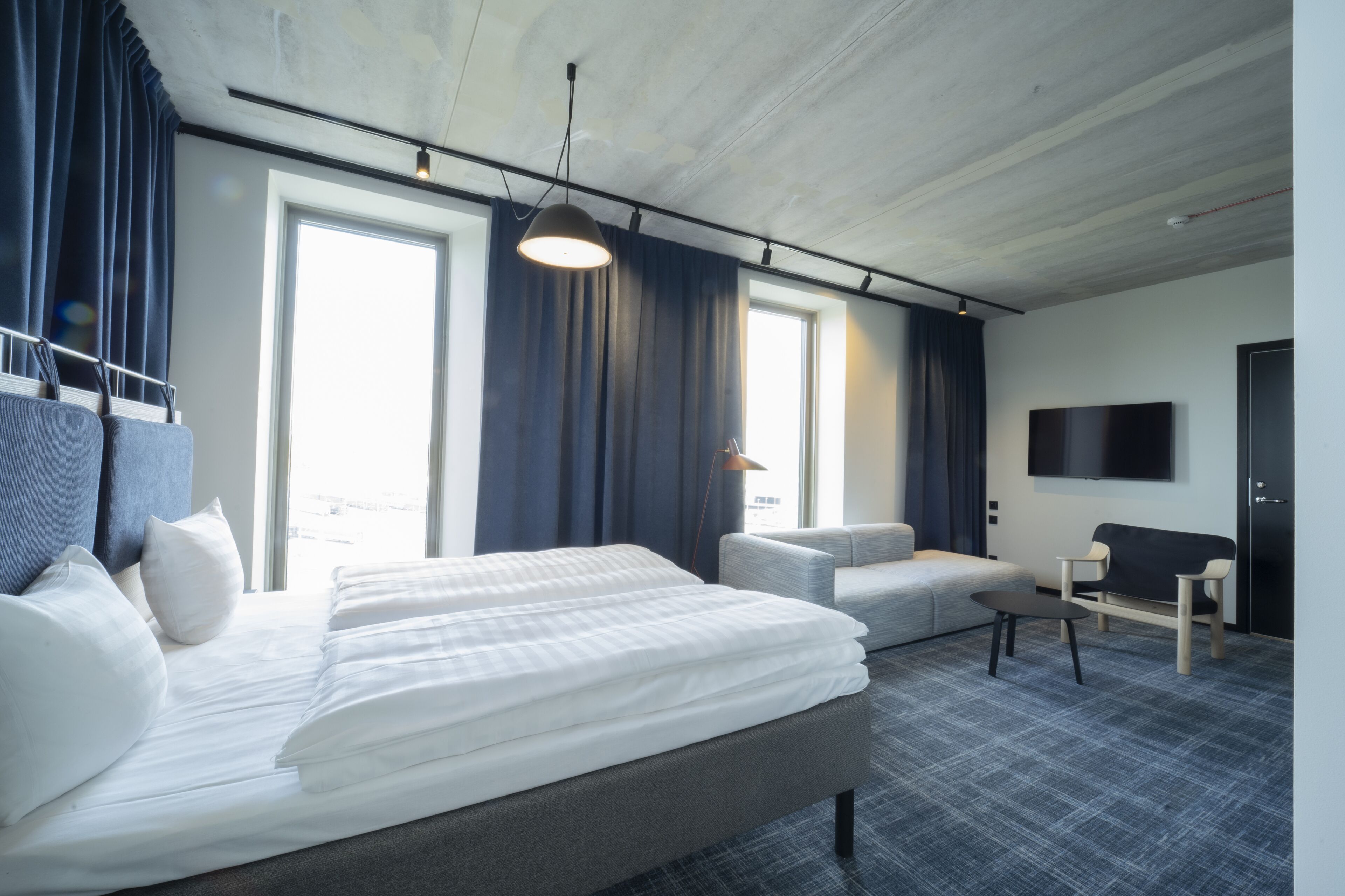 superior double room | desk, laptop workspace, soundproofing, iron/ironing board