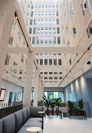 Hypo-allergenic bedding, laptop workspace, soundproofing - Comfort Hotel Solna Arenastaden (Solna)