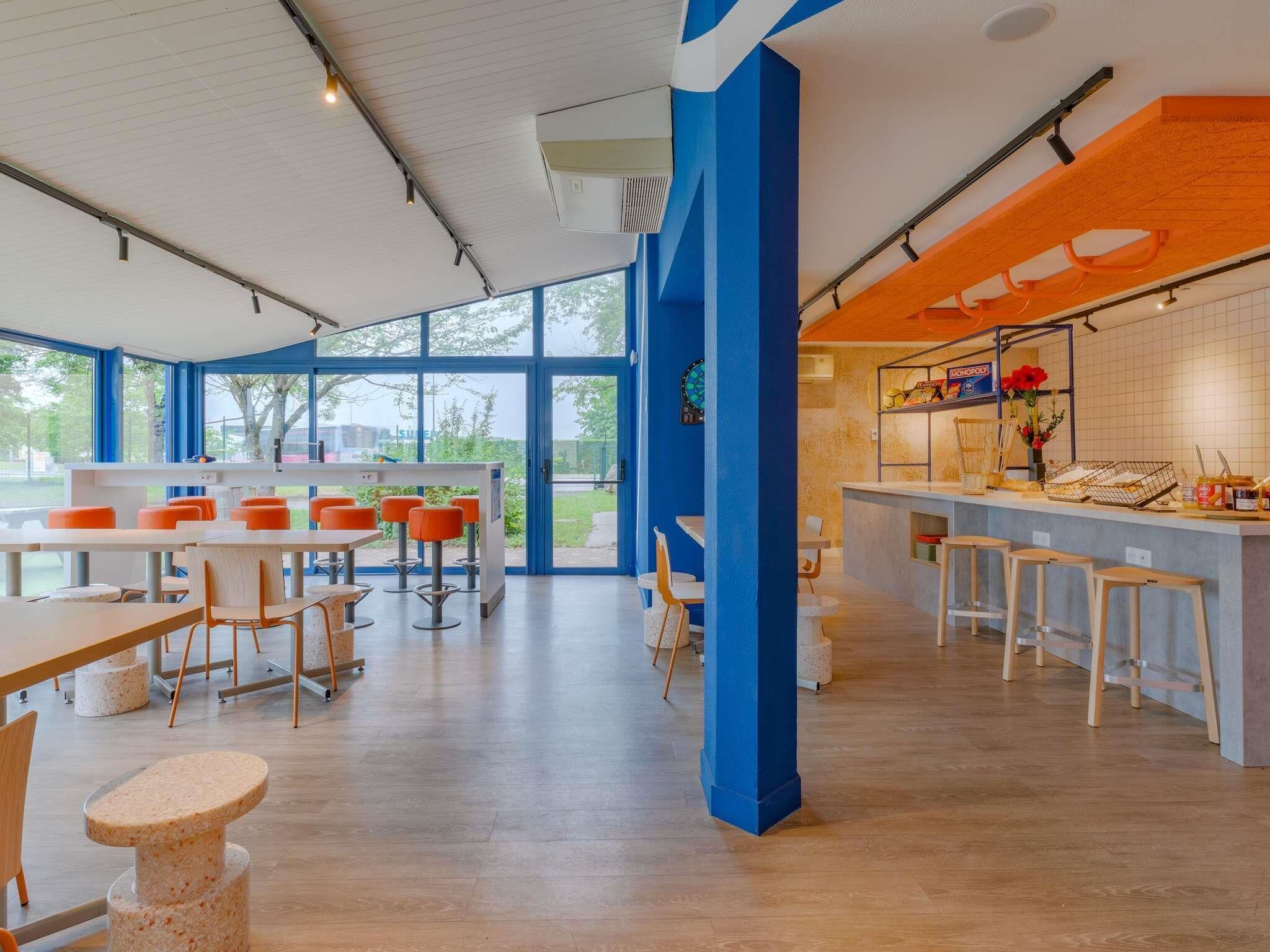 Petit déjeuner buffet servi tous les jours en supplément