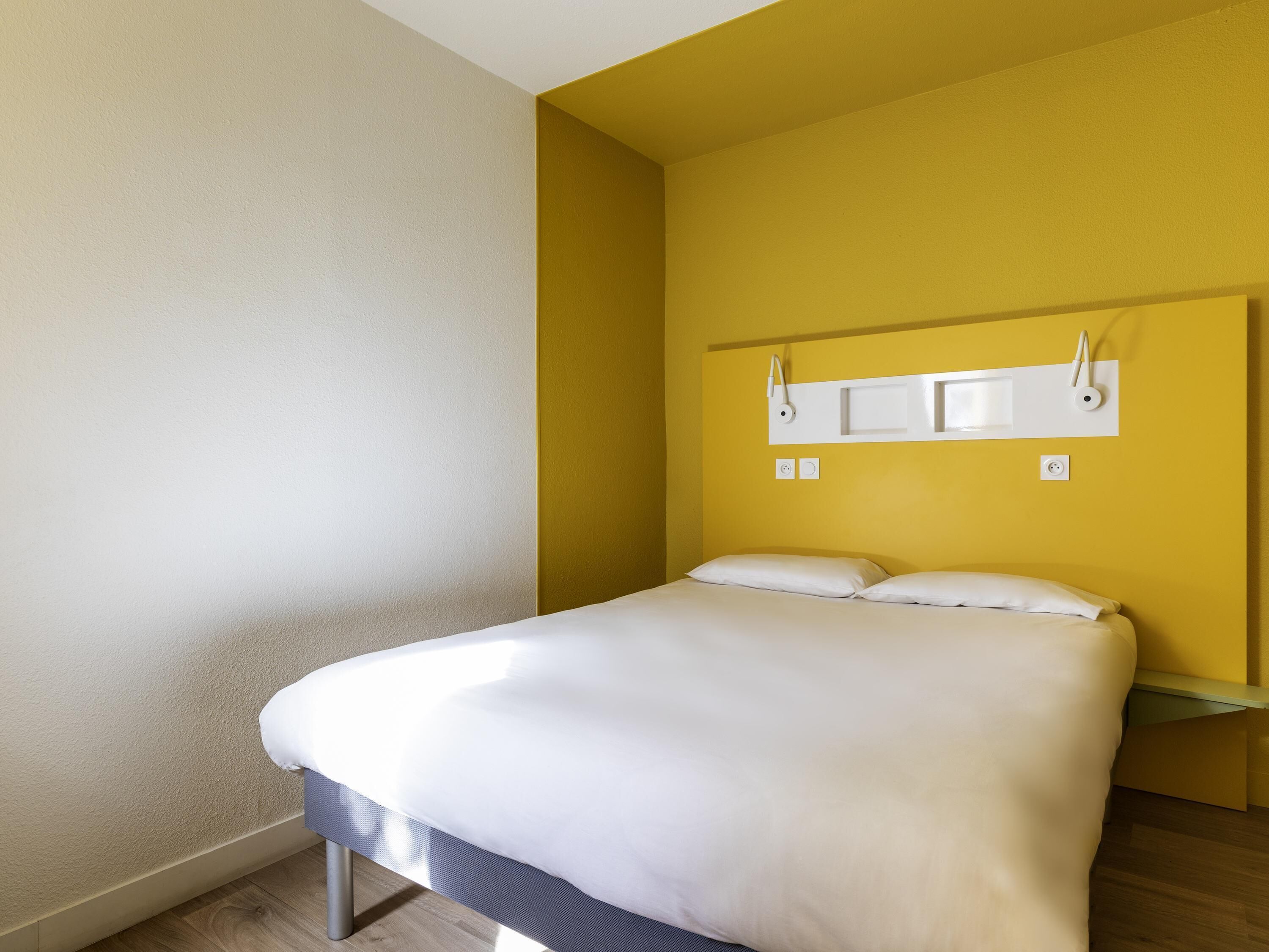 Doppelzimmer | Schreibtisch, kostenloses WLAN, Bettwäsche