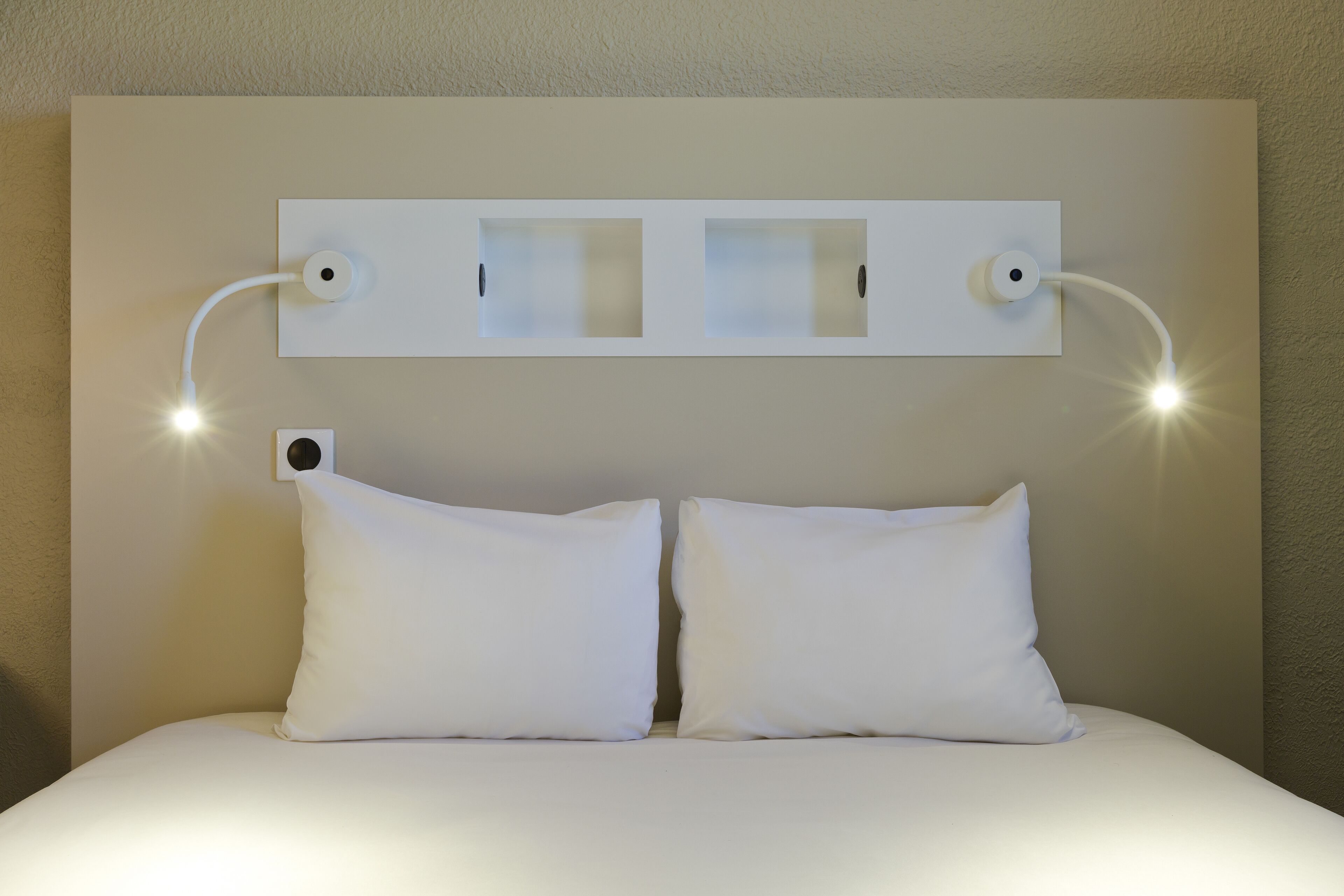 triple room, multiple beds | soundproofing, free wifi, bed sheets