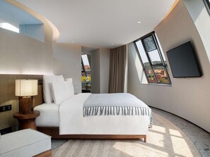 Room, 1 King Bed, Park View (The Azure Glaze) | Premium bedding, down duvets, pillow-top beds, minibar - DongFengYun Hotel Mi'Le - MGallery Collection (Honghe)